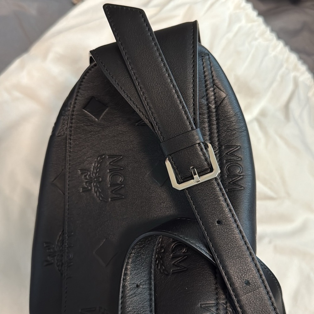 MCM Aren Flap Hobo Bag in Embossed Monogram - Picture 7 of 7